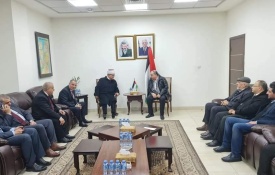 محافظ نابلس يستقبل وزير الأوقاف ضمن زيارة لاحياء ذكرى الاسراء والمعراج