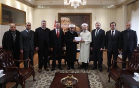 البكري يلتقي رئيس الشؤون الدينية التركي في أنقرة