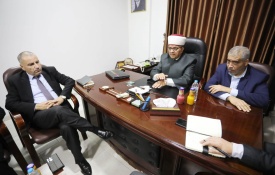 خلال زيارة سماحة الشيخ حاتم البكري وزير الأوقاف والشؤون الدينية والوفد المرافق لجنة الحج في قطاع غزة