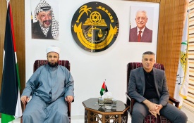 وزير الأوقاف يزور غرفة تجارة أريحا ويبحث سبل التعاون في استثمار الأراضي الوقفية