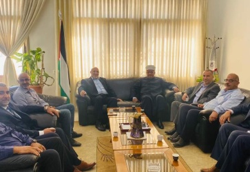 صور //وزير الأوقاف والشؤون الدينية يتفقد دار الايتام  الإسلامية الصناعية و مؤسسة إحياء التراث الإسلامية"ميثاق" في العيزرية.