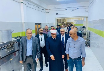 صور //وزير الأوقاف والشؤون الدينية يتفقد دار الايتام  الإسلامية الصناعية و مؤسسة إحياء التراث الإسلامية"ميثاق" في العيزرية.