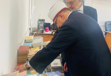 صور //وزير الأوقاف والشؤون الدينية يتفقد دار الايتام  الإسلامية الصناعية و مؤسسة إحياء التراث الإسلامية"ميثاق" في العيزرية.