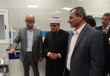 صور//خلال قيام سماحة الشيخ حاتم البكري وزير الأوقاف والشؤون الدينية ظهر اليوم بزيارة تفقدية للجنة زكاة السموع ولقاء رئيسها السيد نعيم البدارين وأعضاء اللجنة.&nbsp;