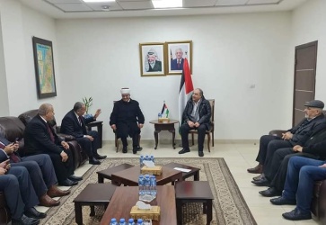 محافظ نابلس يستقبل وزير الأوقاف ضمن زيارة لاحياء ذكرى الاسراء والمعراج