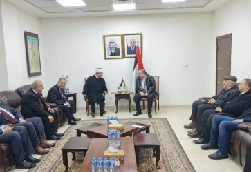 محافظ نابلس يستقبل وزير الأوقاف ضمن زيارة لاحياء ذكرى الاسراء والمعراج