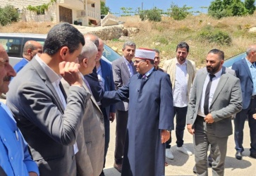 وزير الأوقاف ومدير عام صندوق الزكاة الأردني يفتتحان مبنى لجنة زكاة جنوب الخليل المركزية