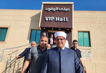 الوزير البكري يصل قطاع غزة لوداع حجاج بيت الله الحرام 