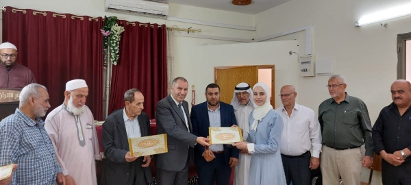 أبو الرب يكرم العشرة ألأوائل في إمتحان التجويد الوزاري، وطلبة التوجيهي الشرعي في طولكرم 